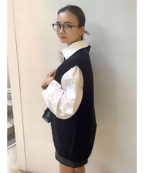 EMODA(エモダ)の「オーバーサイズニットベスト(ベスト・レディース・ブラック/アイボリー/キャメル・FREE)」の9枚目の写真