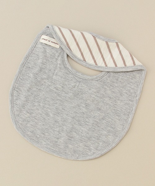 sense of wonder（センスオブワンダー）の「カーズボーダースタイ 【日本製】（スタイ/よだれかけ・キッズ・ブラウン/ライム・FREE）」の4枚目の写真