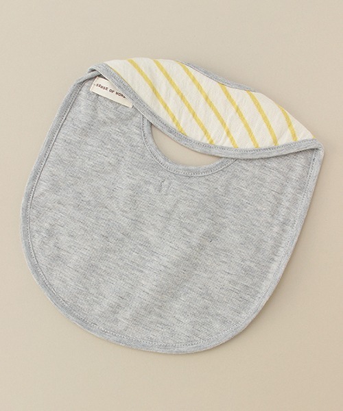 sense of wonder（センスオブワンダー）の「カーズボーダースタイ 【日本製】（スタイ/よだれかけ・キッズ・ブラウン/ライム・FREE）」の5枚目の写真