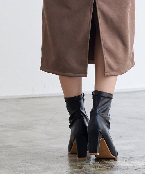 Pierrot（ピエロ）の「スクエアトゥストレッチブーツ（ブーツ・レディース・ブラック/ベージュ/モカ・LL/S/M/L）」の7枚目の写真