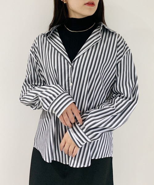 CLEA(クレア)の「ベーシックストライプシャツ(シャツ/ブラウス・レディース・ブラック/ブラウン/ブルー・FREE)」の5枚目の写真