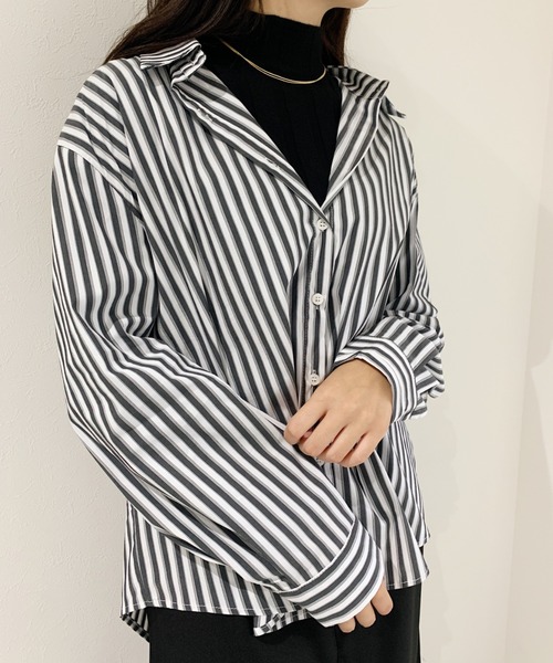 CLEA(クレア)の「ベーシックストライプシャツ(シャツ/ブラウス・レディース・ブラック/ブラウン/ブルー・FREE)」の7枚目の写真