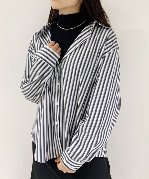 CLEA(クレア)の「ベーシックストライプシャツ(シャツ/ブラウス・レディース・ブラック/ブラウン/ブルー・FREE)」の9枚目の写真