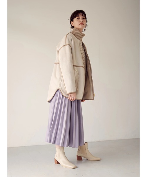 YECCA VECCA（イェッカヴェッカ）の「コーデュロイプリーツスカート＊（スカート・レディース・ラベンダー/グレイッシュベージュ/チャコールグレー・FREE）」の4枚目の写真