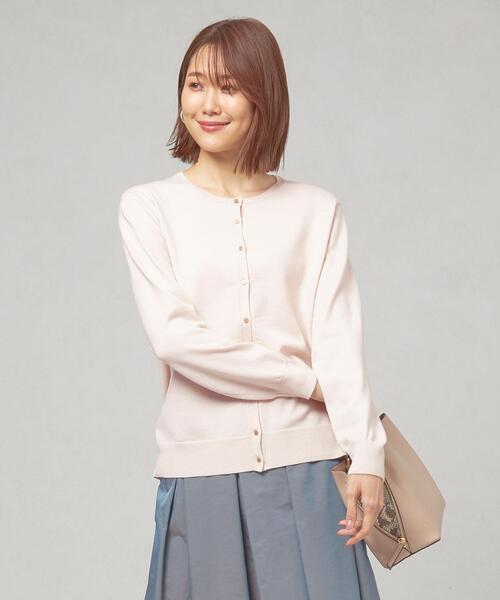 closet story(クローゼットストーリー)の「<closet story>メタルボタン クルーネックカーディガン -ウォッシャブル-(カーディガン/ボレロ・レディース・ブラック/オフホワイト/モカ・M/L)」の2枚目の写真