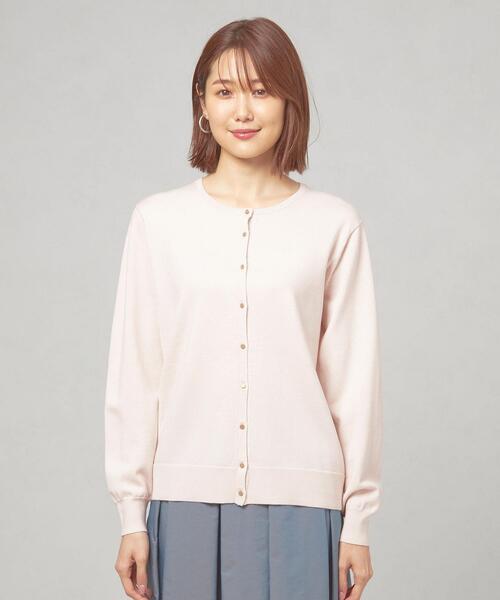 closet story(クローゼットストーリー)の「<closet story>メタルボタン クルーネックカーディガン -ウォッシャブル-(カーディガン/ボレロ・レディース・ブラック/オフホワイト/モカ・M/L)」の4枚目の写真