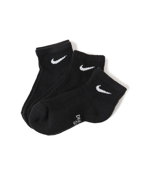 こども ビームス(コドモビームス)の「NIKE / エブリデイ ジュニア クッションド アンクル ソックス 21(ソックス/靴下・キッズ・ブラック/ホワイト・ONE SIZE)」の2枚目の写真