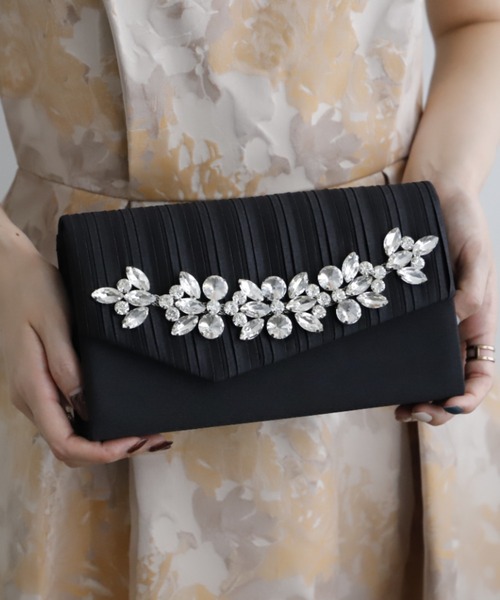 Cupid Heart(キューピッドハート)の「【Cupid Heart】結婚式バッグ/プリーツビジューミニクラッチバッグ(クラッチバッグ・レディース・ブラック/ベージュ/シルバー・MEDIUM)」の1枚目の写真