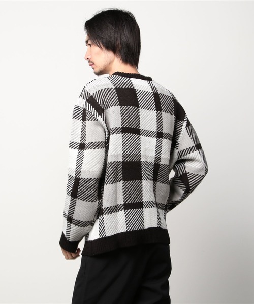 ZIP FIVE（ジップファイブ）の「【ZIP FIVE】古着風 ヴィンテージ オーバーサイズ チェック＆アーガイル柄クルーニット（ニット/セーター・メンズ・オフホワイト/ブルー/ホワイト×ブラック/グレイッシュベージュ/グレー系/ブラウン系・MEDIUM/LARGE）」の7枚目の写真