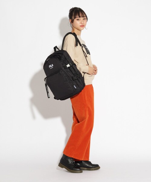 FILA(フィラ)の「【FILAコラボ】 バックルベルトリュック(バックパック/リュック・キッズ・ブラック/ライトパープル・00)」の7枚目の写真