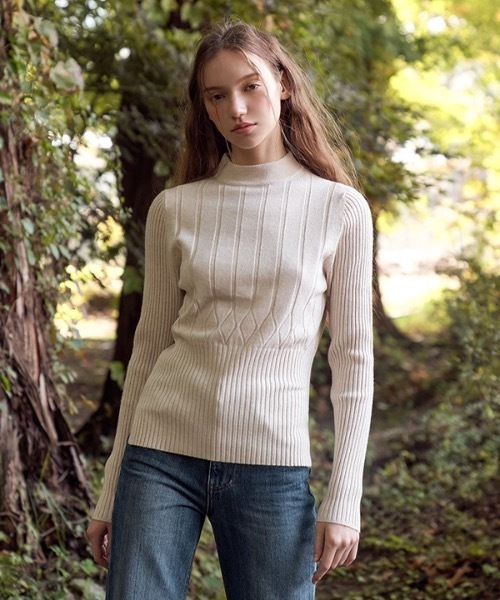 deBURN（デバーン）の「【deBURN 】ダイアハーフネックニット / dia half turtle_KN（ニット/セーター・レディース・ブラック/ブラウン/カーキ/アイボリー/ライトベージュ・FREE）」の9枚目の写真