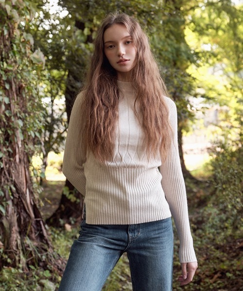 deBURN（デバーン）の「【deBURN 】ダイアハーフネックニット / dia half turtle_KN（ニット/セーター・レディース・ブラック/ブラウン/カーキ/アイボリー/ライトベージュ・FREE）」の10枚目の写真