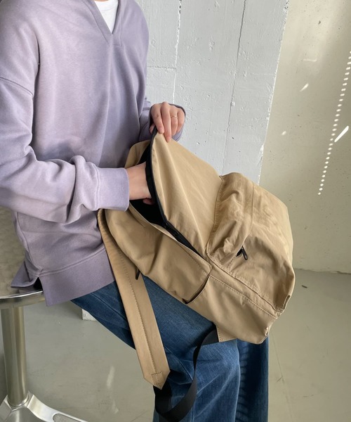 URBAN RESEARCH DOORS（アーバンリサーチドアーズ）の「ウォッシャブルバックパック（バックパック/リュック・レディース・ブラック/ベージュ・ONE）」の3枚目の写真