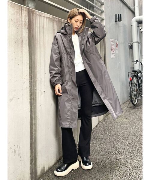 EMODA（エモダ）の「フィットフレアパンツ（その他パンツ・レディース・ブルー/ブラック/ブラウン/ライム・FREE）」の11枚目の写真