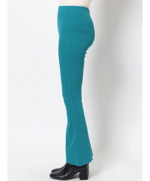 EMODA（エモダ）の「フィットフレアパンツ（その他パンツ・レディース・ブルー/ブラック/ブラウン/ライム・FREE）」の16枚目の写真