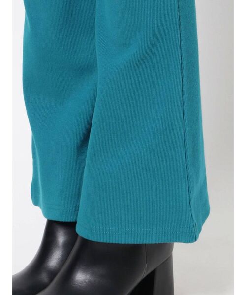 EMODA（エモダ）の「フィットフレアパンツ（その他パンツ・レディース・ブルー/ブラック/ブラウン/ライム・FREE）」の20枚目の写真