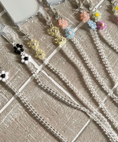 Me%（ミィパーセント）の「オハナモバイルストラップ　270554（スマホグッズ・レディース・ホワイト/ブラック系その他/ライトパープル/ホワイト系その他/ピンク/ベージュ/ピンク系その他/ブルー/イエロー/レッド系その他/オフホワイト/グレー/レッド/グリーン/ブルー系その他・FREE）」の18枚目の写真