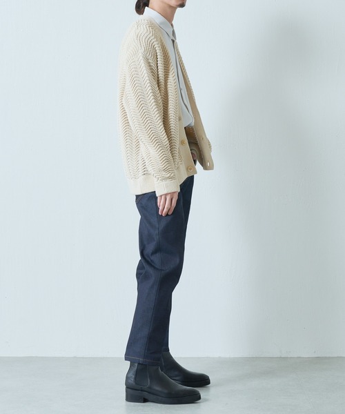 Lui's（ルイス）の「センタープレステーパードデニム（デニムパンツ・メンズ・インディゴブルー/アイボリー・SMALL/MEDIUM）」の22枚目の写真