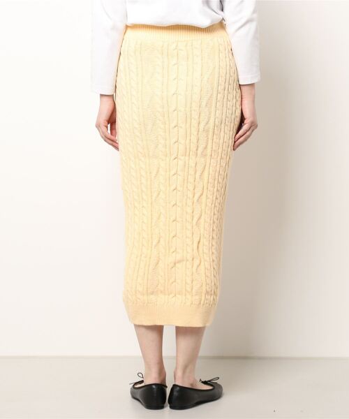lissi Boutique（リージーブティック）の「【lissi Boutique】花刺繍ミドル丈ケーブルニットタイトスカート（スカート・レディース・イエロー・SMALL）」の10枚目の写真
