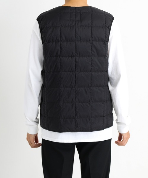 And A(アンドエー)の「GRAMICCI グラミチ / TAION × GRAMICCI INNER DOWN VEST タイオン コラボ インナーダウンベスト(パッカブル) / G2FU-J083-TG(ダウンベスト・メンズ・ブラック・MEDIUM/LARGE/X-LARGE)」の14枚目の写真