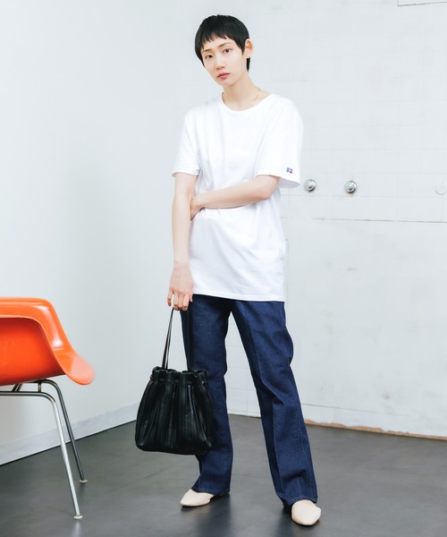 Russell Athletic（ラッセルアスレティック）の「Russell Athletic/ラッセルアスレティック 600MRUS オーバーサイズ 無地 クルーネック  Tシャツ（Tシャツ/カットソー・メンズ・ネイビー/ヘザーグレー/ブラック/ホワイト/ロイヤルブルー/レッド/チャコールグレー・M/S/L/XL）」の17枚目の写真