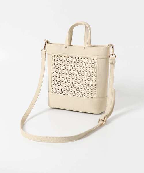 URBAN RESEARCH DOORS（アーバンリサーチドアーズ）の「2WAYメッシュショルダーバッグ（ショルダーバッグ・レディース・ブラック/ホワイト系その他・ONE）」の8枚目の写真