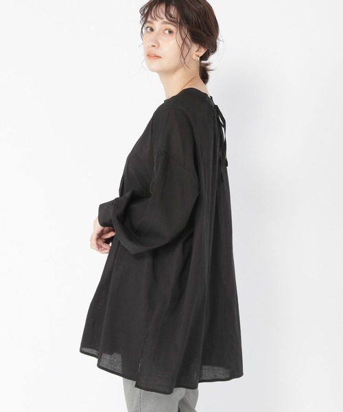 studio CLIP（スタディオクリップ）の「ダブルフロントリボンディティールブラウス（シャツ/ブラウス・レディース・ブラック/ベージュ/オフホワイト・FREE）」の3枚目の写真