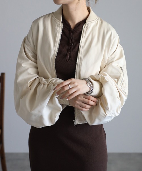 22 春夏新作 Ma 1 ショート丈ボリューム袖ミリタリーブルゾン Ma 1 R アールドット のファッション通販 Zozotown