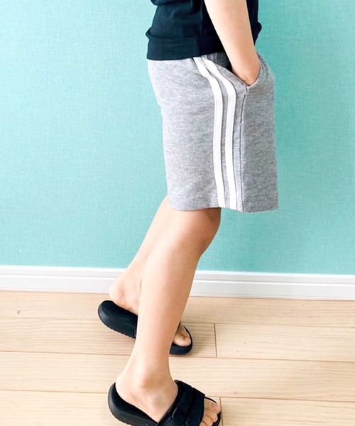 THE CASUAL（カジュアル）の「シェフパンツ ハーフパンツ キッズ（その他パンツ・キッズ・ブラック系/グレー系/グレー系1/ブラウン系/ベージュ系/グリーン系/ブルー系/イエロー系/オレンジ系/ピンク系/モカ/チャコール/ピンク/杢グレー/オレンジ/ロイヤルブルー/ブラック/ベージュ/イエロー/グリーン・110cm/120cm/130cm/140cm/150cm/160cm）」の6枚目の写真