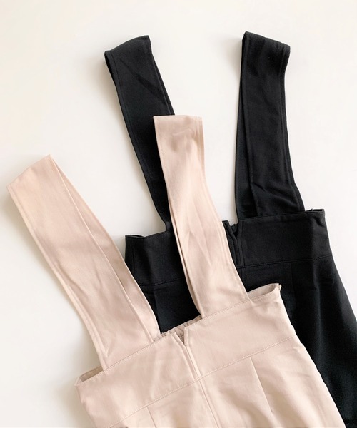 Q（キュー）の「ハイウエストジャンパースカート（ジャンパースカート・レディース・ブラック/ベージュ・MEDIUM）」の6枚目の写真