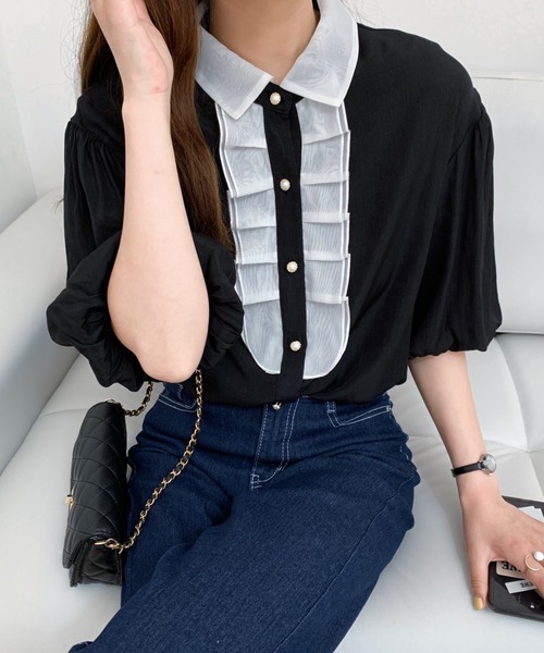 Diosfront（ディオスフロント）の「バイカラーパフスリーブシャツブラウス（シャツ/ブラウス・レディース・ホワイト/ブラック/ブルー・S/M）」の4枚目の写真