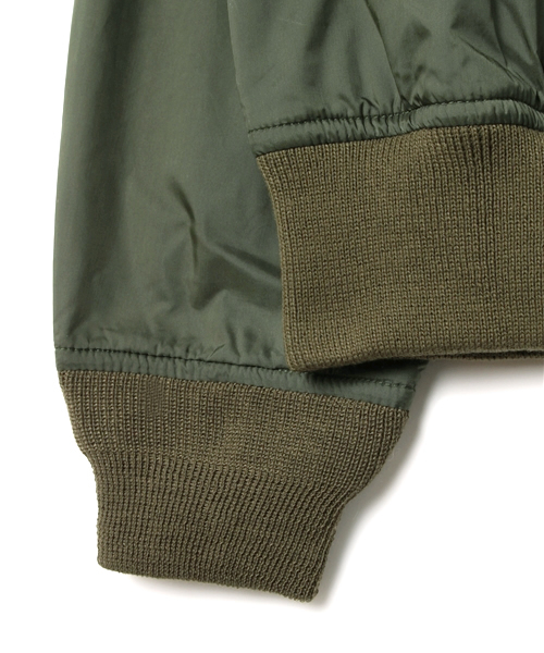 Alpha Industries（アルファインダストリーズ）の「【ALPHA×CIAOPANIC TYPY】KIDS アルファ別注リバーシブルMA1（ブルゾン・キッズ・オリーブ/アイボリー・110/130/140/100/120）」の3枚目の写真