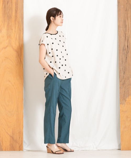 Boutique Ordinary(ブティークオーディナリー)の「麻ライクピンタックテーパードパンツ(その他パンツ・レディース・ブラック/ブルー系その他・FREE)」の6枚目の写真