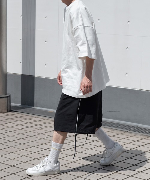Perushu(ペルーシュ)の「総柄刺繍オーバーTシャツ(Tシャツ/カットソー・メンズ・ブラック/パープル/オフホワイト/ライトグリーン・MEDIUM/LARGE)」の9枚目の写真
