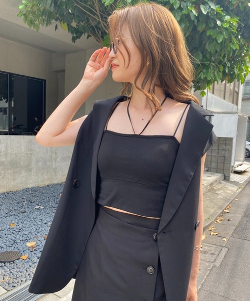 one after another NICE CLAUP（ワンアフターアナザーナイスクラップ）の「カップ付きホルターキャミブラトップ（キャミソール・レディース・ブラック/ブラウン/オフホワイト/ピンク・FREE）」の3枚目の写真