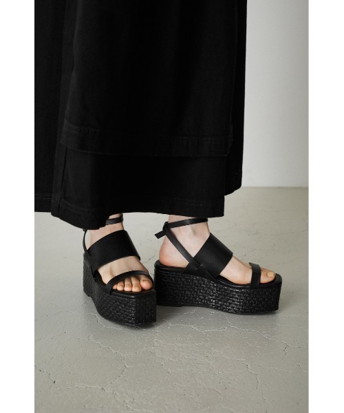 AZUL by moussy（アズールバイマウジー）の「DOUBLE BELT JUTE SANDALS/ダブルベルトサンダル（サンダル・レディース・ブラック/ベージュ・SMALL/LARGE/MEDIUM）」の7枚目の写真