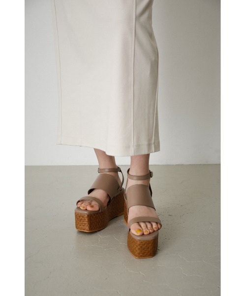 AZUL by moussy（アズールバイマウジー）の「DOUBLE BELT JUTE SANDALS/ダブルベルトサンダル（サンダル・レディース・ブラック/ベージュ・SMALL/LARGE/MEDIUM）」の16枚目の写真