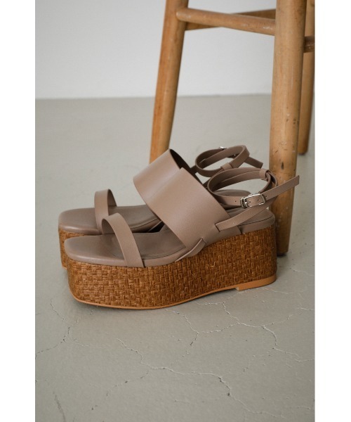 AZUL by moussy（アズールバイマウジー）の「DOUBLE BELT JUTE SANDALS/ダブルベルトサンダル（サンダル・レディース・ブラック/ベージュ・SMALL/LARGE/MEDIUM）」の12枚目の写真