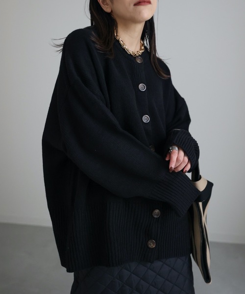 ap retro(アプレトロ)の「【期間限定プライス】クルーネックオーバーカーディガン(カーディガン/ボレロ・レディース・ブラック/アイボリー/グレイッシュベージュ・FREE)」の2枚目の写真