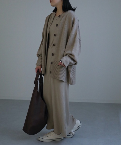 ap retro(アプレトロ)の「【期間限定プライス】クルーネックオーバーカーディガン(カーディガン/ボレロ・レディース・ブラック/アイボリー/グレイッシュベージュ・FREE)」の16枚目の写真