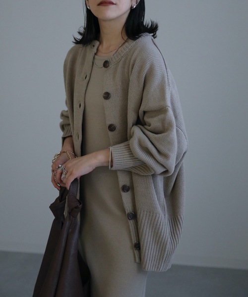 ap retro(アプレトロ)の「【期間限定プライス】クルーネックオーバーカーディガン(カーディガン/ボレロ・レディース・ブラック/アイボリー/グレイッシュベージュ・FREE)」の8枚目の写真