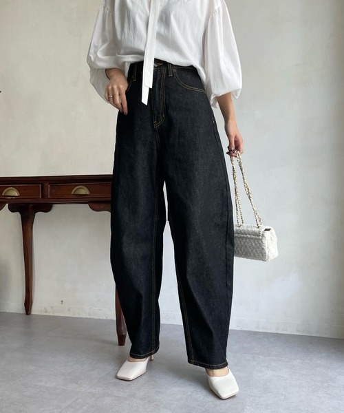 DouDou(ドゥドゥ)の「カーヴィーデニム(デニムパンツ・レディース・ブラック/ブルー・38/36/S)」の17枚目の写真