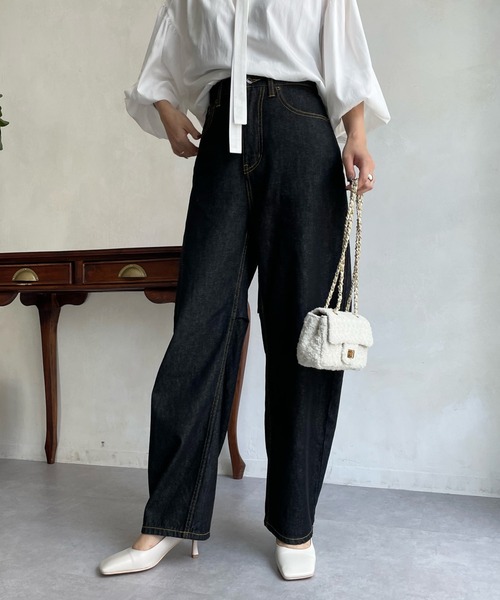 DouDou(ドゥドゥ)の「カーヴィーデニム(デニムパンツ・レディース・ブラック/ブルー・38/36/S)」の5枚目の写真