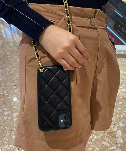She's(シーズ)の「レザー キルティング 斜め掛け ショルダーストラップ iPhone スマホケース(スマホケース/カバー・レディース・ブラック/ブラック系その他・P/K/F/A/C/E/H/J/N/O/D/B/G/I/Q/V/T/R/U/Z/A3/X)」の3枚目の写真