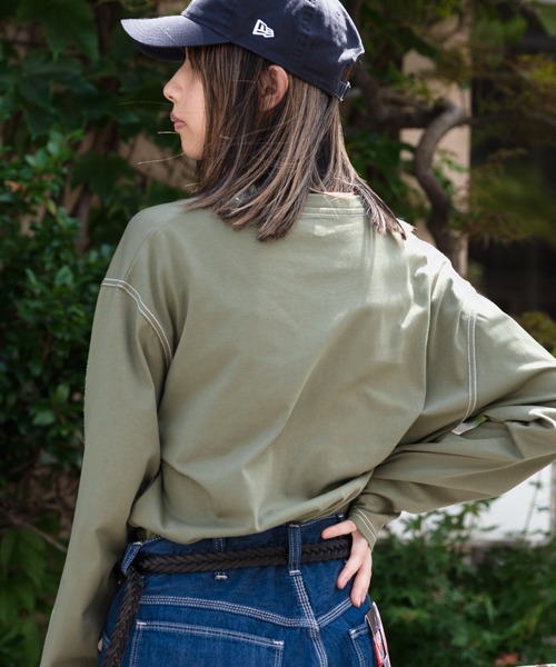 Blue Standard (ブルースタンダード)の「【BLUE STANDARD/ブルースタンダード】汗染みの目立ちにくいゼロステイン 汗シミ防止加工 UVカット 撥水性 ビッグシルエット ロンT カラーステッチ 配色ステッチ(Tシャツ/カットソー・メンズ・ブラック/ベージュ/オリーブ/アイボリー/ダークブルー・MEDIUM/LARGE/X-LARGE)」の22枚目の写真