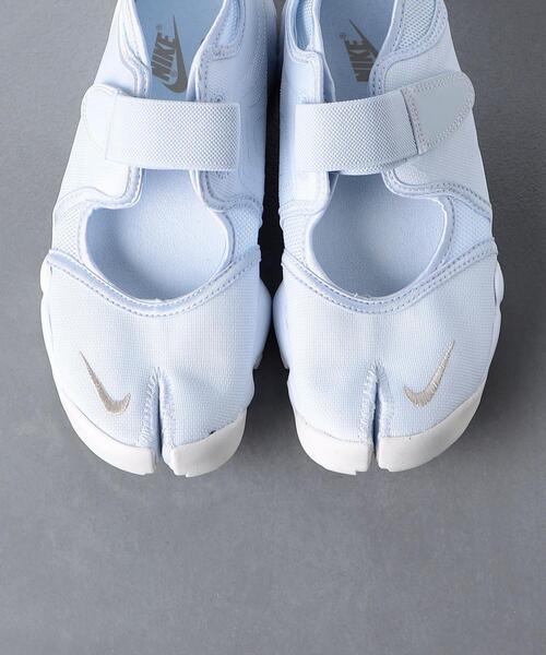 NIKE（ナイキ）の「＜NIKE＞エアリフト スニーカー LT.BLUE（スニーカー・レディース・ライトブルー・22cm/23cm/24cm/25cm/26cm）」の2枚目の写真