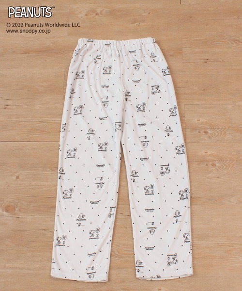 PEANUTS（ピーナッツ）の「【SNOOPY】フェイス刺繍×ドット総柄プリント マシュマロニットセットアップ（ルームウェア/パジャマ・レディース・グレー/オフホワイト・M/L）」の5枚目の写真