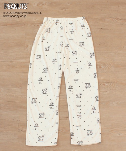 PEANUTS（ピーナッツ）の「【SNOOPY】フェイス刺繍×ドット総柄プリント マシュマロニットセットアップ（ルームウェア/パジャマ・レディース・グレー/オフホワイト・M/L）」の9枚目の写真