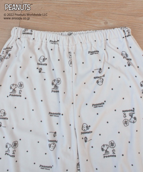 PEANUTS（ピーナッツ）の「【SNOOPY】フェイス刺繍×ドット総柄プリント マシュマロニットセットアップ（ルームウェア/パジャマ・レディース・グレー/オフホワイト・M/L）」の12枚目の写真