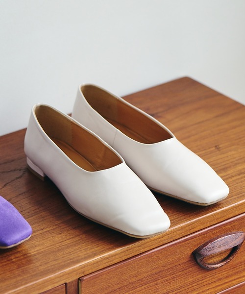 Juze（ジュゼ）の「スクエアフラットパンプス（パンプス・レディース・ホワイト/パープル・M/L）」の17枚目の写真